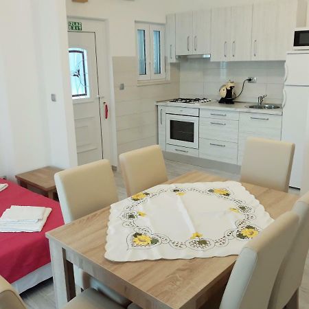 Apartmani Vinko Bol Exterior foto