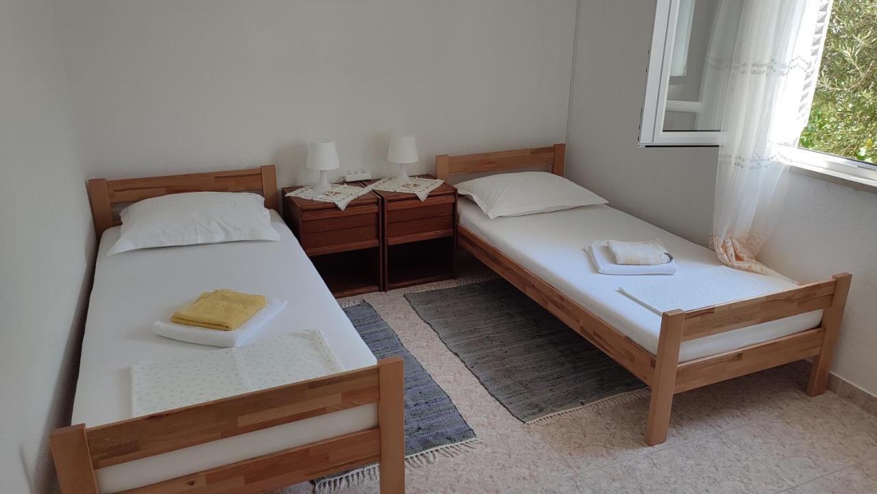 Apartmani Vinko Bol Exterior foto