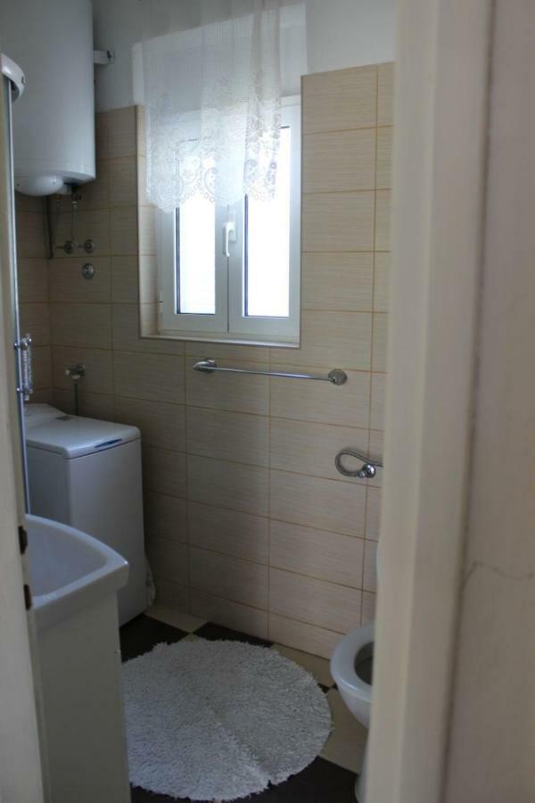 Apartmani Vinko Bol Exterior foto