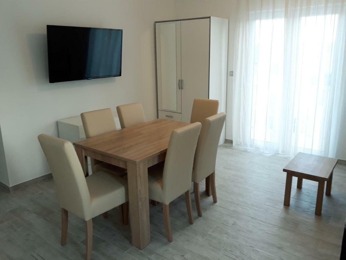 Apartmani Vinko Bol Exterior foto